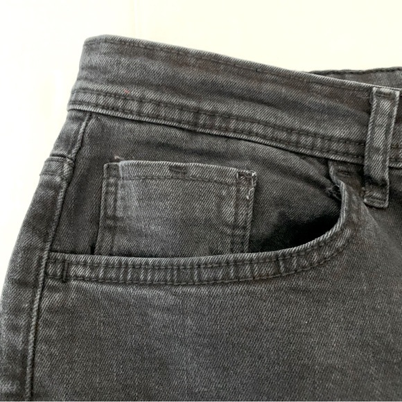 Demin & Co. Black 4 button down fly jeans. Relaxed straight jeans. Sz 12-14 - Picture 9 of 12
